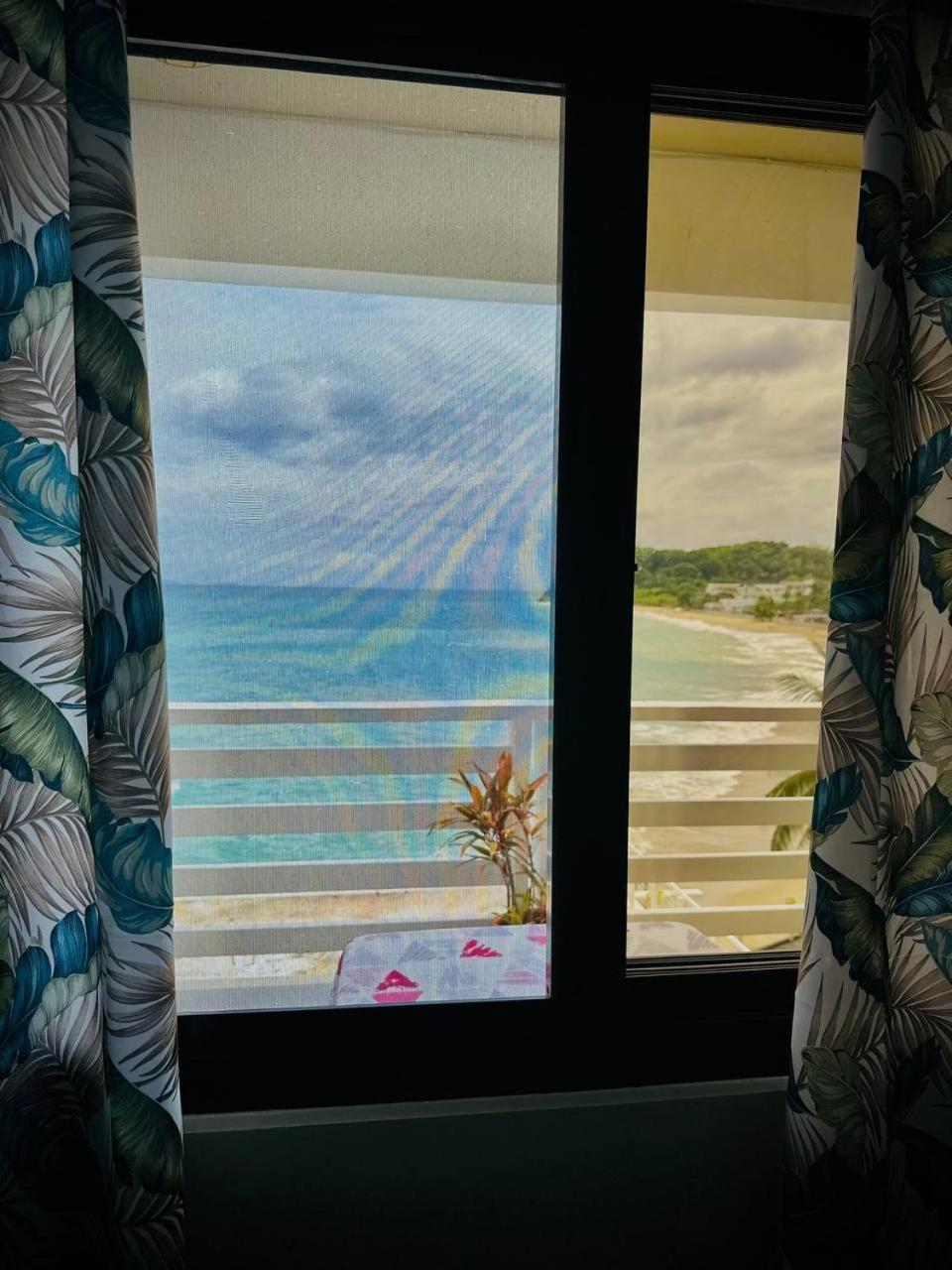 Playa Blanca Beach Resort (Adults Only) ปูแอร์โตกาเลรา ภายนอก รูปภาพ